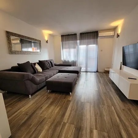 Dolphins Eye Apartman