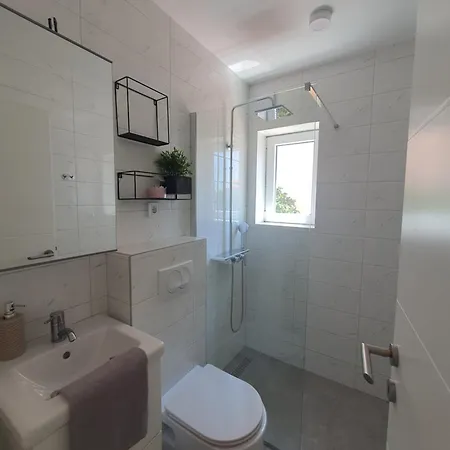 Dolphins Eye Apartment *