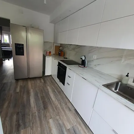 Dolphins Eye Apartment *